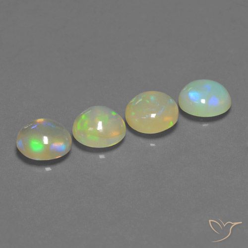 2.76ctw 天然 マルチカラー オパール, ラウンド, 透明