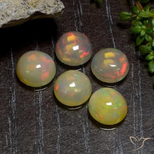 Shop natural 3.01ct マルチカラー オパール gems, ラウンド, from エチオピア at GemSelect. In stock, global shipping!