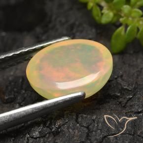 1.44カラットの天然マルチカラーオパール、オーバルカット、半透明