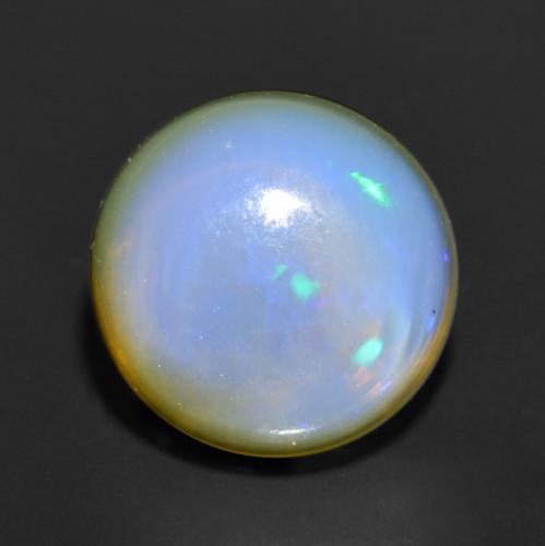 0.90カラットの天然マルチカラーオパール、ラウンドカット、半透明