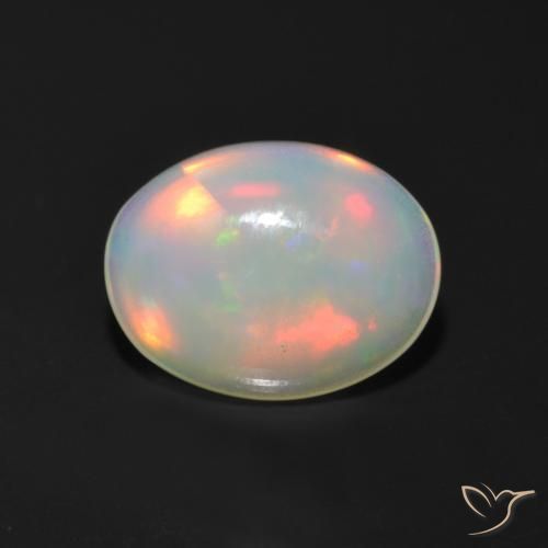 0.95カラットの天然マルチカラーオパール（8.7×6.8 mm・オーバルカット）