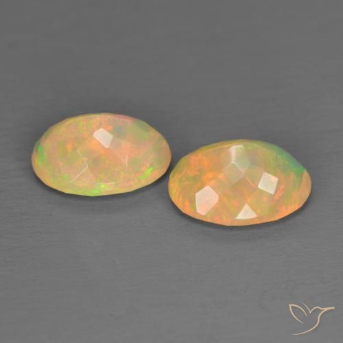 Shop natural 2.01ct マルチカラー オパール gems, 楕円形, from エチオピア at GemSelect. In stock, global shipping!