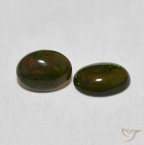 Shop natural 0.86ct マルチカラー オパール gems, 楕円形, from エチオピア at GemSelect. In stock, global shipping!