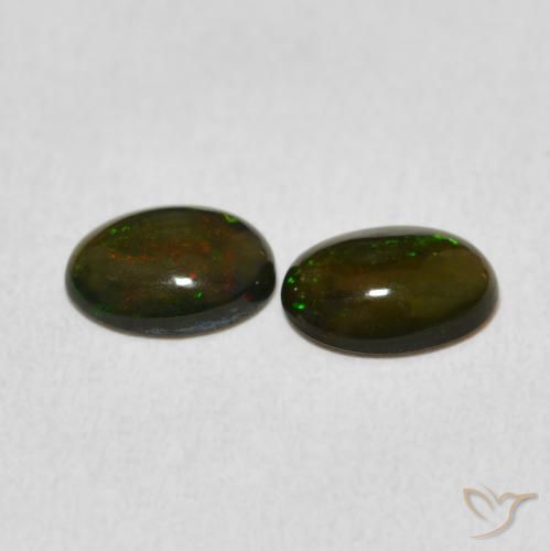 Shop natural 0.86ct マルチカラー オパール gems, 楕円形, from エチオピア at GemSelect. In stock, global shipping!