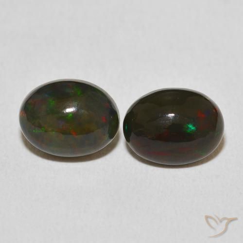 2.62ctw 天然 マルチカラー オパール, 楕円形, オペーク
