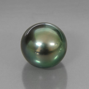 3.83カラットの天然グリーンパール（8.18 mm・球体 / ボール）