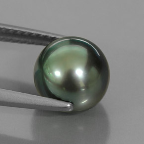 3.83カラットの天然グリーンパール（8.18 mm・球体 / ボール）