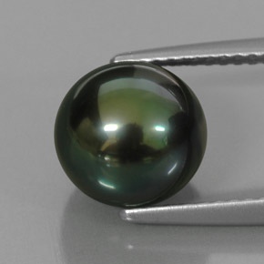 4.56カラットの天然グリーンパール（8.75 mm・球体 / ボール）