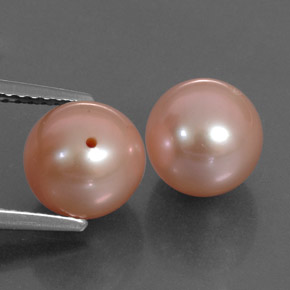 カラットの天然ピンクパール（7.81 mm・球体 / ボール）