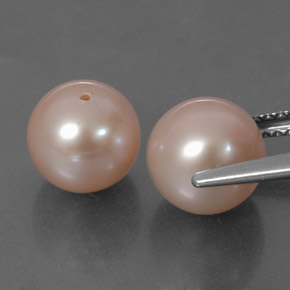 6.59カラットの天然ライトピンクパール（7.62 mm・球体 / ボール）