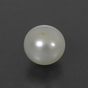 3.50カラットの天然クリームパール（8.08 mm・球体 / ボール）