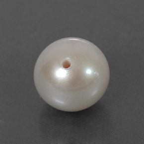 3.60カラットの天然クリームパール（8.16 mm・球体 / ボール）