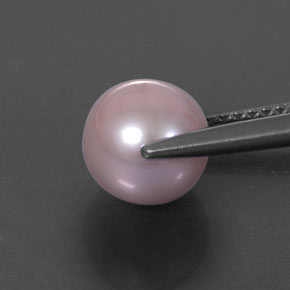 3.14カラットの天然ピンクがかったシルバーパール（7.79 mm・球体 / ボール）