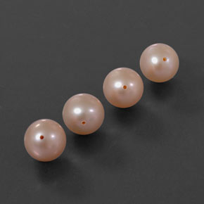 カラットの天然ピンクパール（7.66 mm・球体 / ボール）