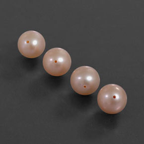 カラットの天然ピンクパール（7.66 mm・球体 / ボール）
