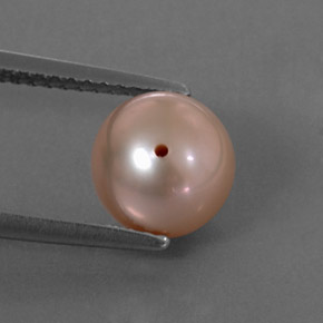 3.21カラットの天然クリームピンクパール（7.87 mm・球体 / ボール）