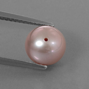 3.37カラットの天然ミディアムピンクパール（7.90 mm・球体 / ボール）