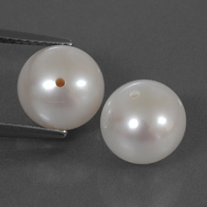 カラットの天然クリームパール（8.56 mm・球体 / ボール）