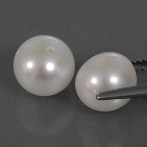 カラットの天然クリームパール（8.56 mm・球体 / ボール）