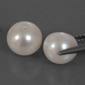 カラットの天然シルバーホワイトパール（8.18 mm・球体 / ボール）