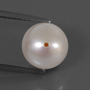 3.35カラットの天然シルバーホワイトパール（8.10 mm・球体 / ボール）