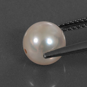 3.10カラットの天然シルバーピンクパール（7.60 mm・球体 / ボール）