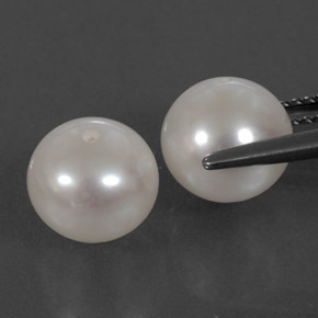 カラットの天然シルバーホワイトパール（8.32 mm・球体 / ボール）