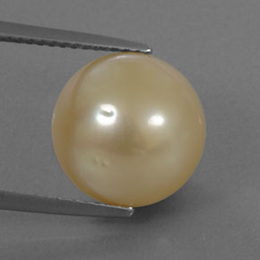 11.50カラットの天然ゴールデンパール（11.76 mm・球体 / ボール）
