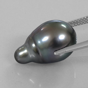 13.21カラットの天然シルバーパール（17.6×11.2 mm・ファンシーシェイプ）