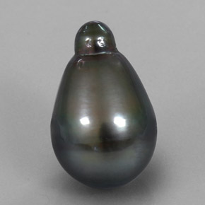 13.94カラットの天然シルバーパール（18.2×11.4 mm・洋梨の形）