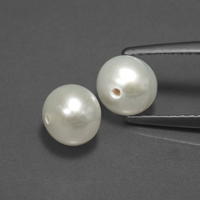 カラットの天然クリームパール（6.06 mm・球体 / ボール）
