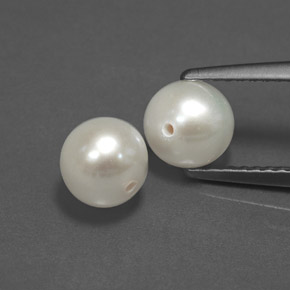 カラットの天然クリームパール（6.06 mm・球体 / ボール）