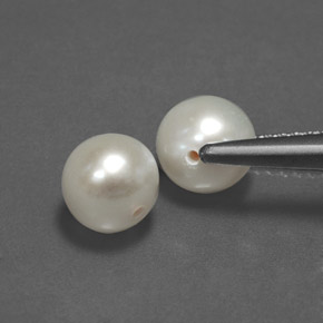 カラットの天然クリームパール（6.06 mm・球体 / ボール）