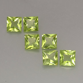 カラットの天然鮮やかな緑ペリドット（5.1×5 mm・四角）