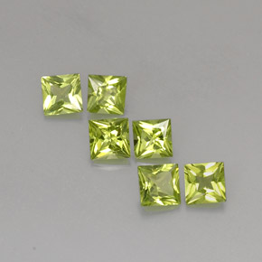 カラットの天然鮮やかな緑ペリドット（5×5 mm・四角）