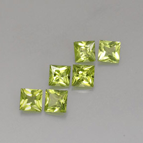 カラットの天然鮮やかな緑ペリドット（5×5 mm・四角）