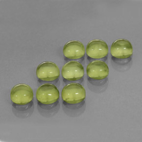 カラットの天然鮮やかな緑ペリドット（4.12 mm・ラウンドカット）