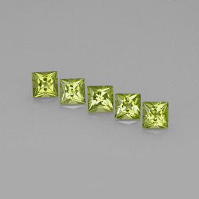 カラットの天然鮮やかな緑ペリドット（5×4.9 mm・四角）