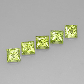 カラットの天然鮮やかな緑ペリドット（5.1×5.1 mm・四角）