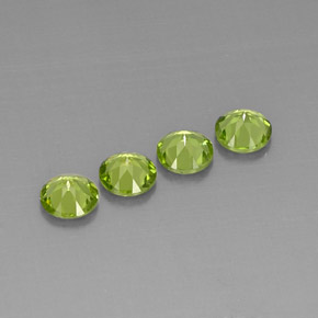 カラットの天然鮮やかな緑ペリドット（5.96 mm・ラウンドカット）