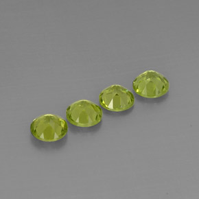 カラットの天然鮮やかな緑ペリドット（5.80 mm・ラウンドカット）