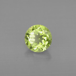 0.92カラットの天然鮮やかな緑ペリドット（6.00 mm・ラウンドカット）