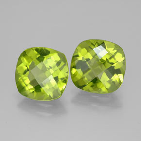 カラットの天然鮮やかな緑ペリドット（8.7×8.4 mm・クッションカット）