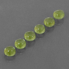 カラットの天然鮮やかな緑ペリドット（4.00 mm・ラウンドカット）