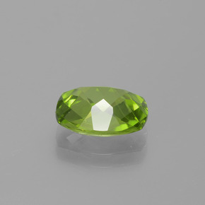 2.49カラットの天然鮮やかな緑ペリドット（9.9×8 mm・クッションカット）
