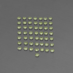 カラットの天然鮮やかな緑ペリドット（2.01 mm・ラウンドカット）