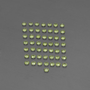 カラットの天然鮮やかな緑ペリドット（2.01 mm・ラウンドカット）