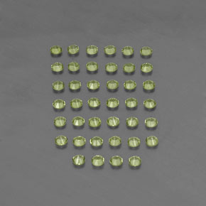 カラットの天然鮮やかな緑ペリドット（2.01 mm・ラウンドカット）