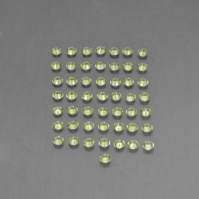 カラットの天然鮮やかな緑ペリドット（1.99 mm・ラウンドカット）