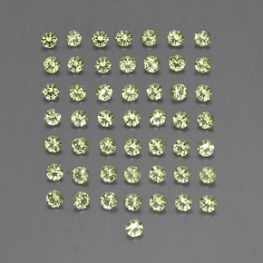 カラットの天然鮮やかな緑ペリドット（2.02 mm・ラウンドカット）